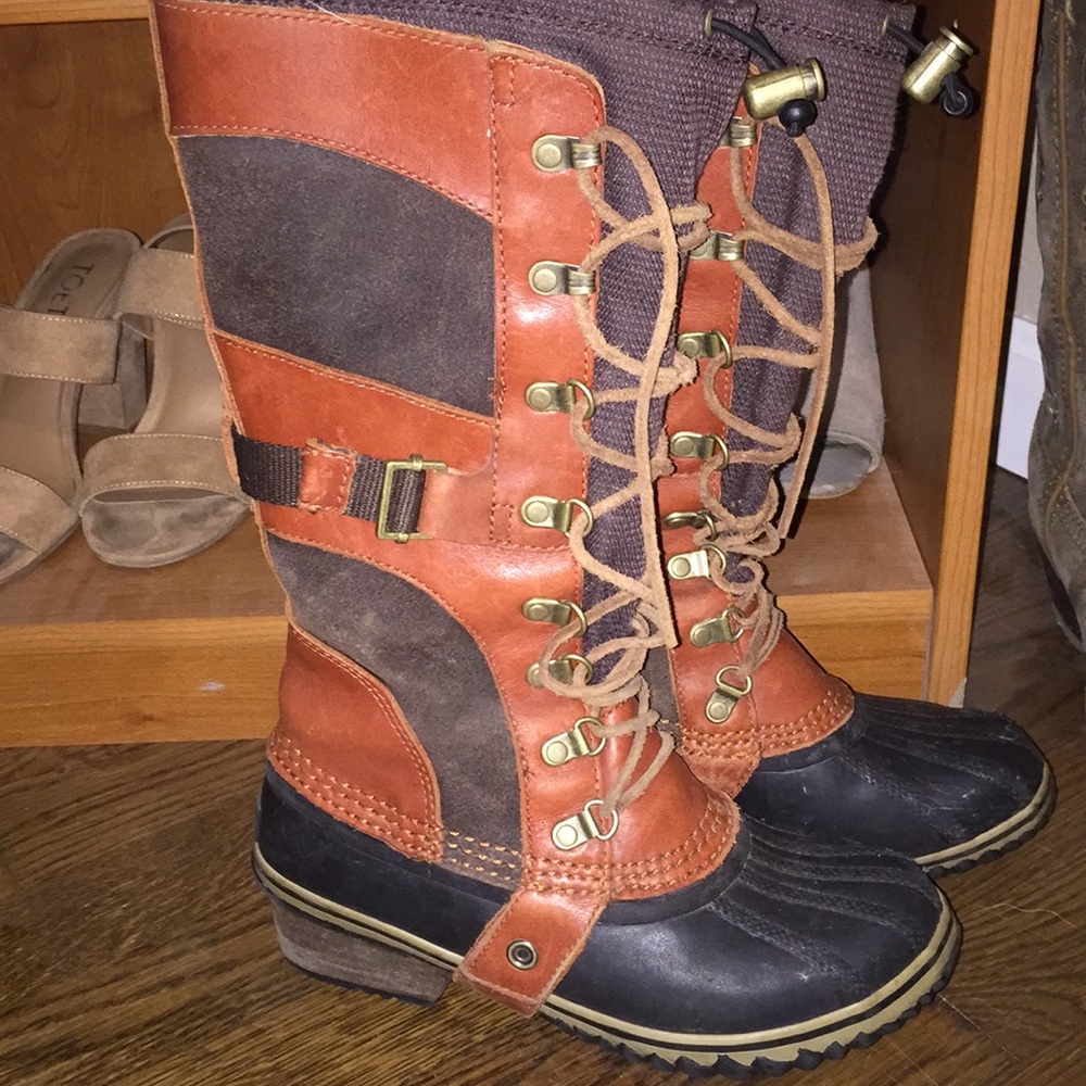 Sorel boots AWESOME DEAL